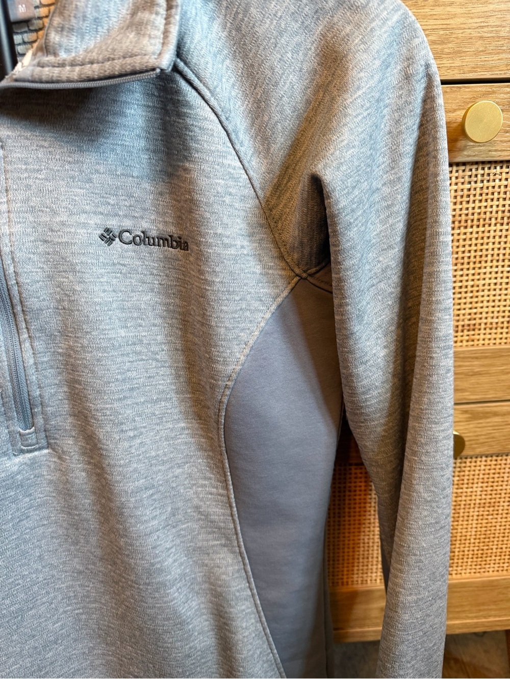 Columbia Women's Light Gray Half-Zip Performance Pullover - Picture 3 of 4